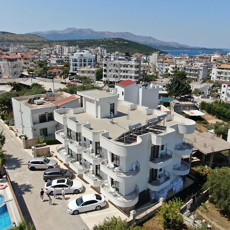 J&B Hotel Ksamil Buitenkant foto