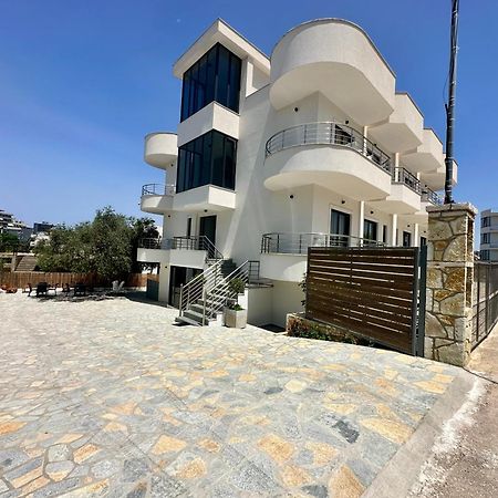 J&B Hotel Ksamil Buitenkant foto